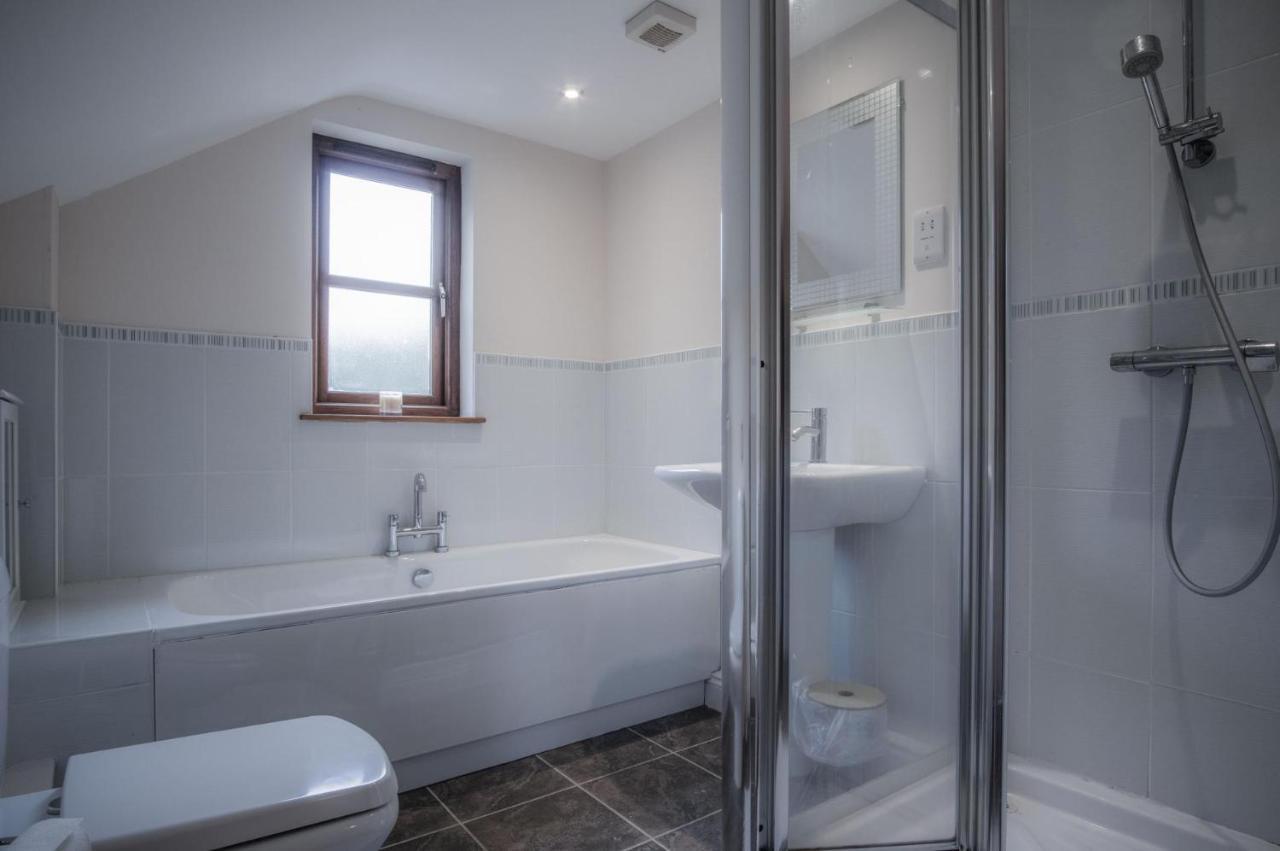 Llais Afon - 3 Bedroom Holiday Home - Fishguard Buitenkant foto