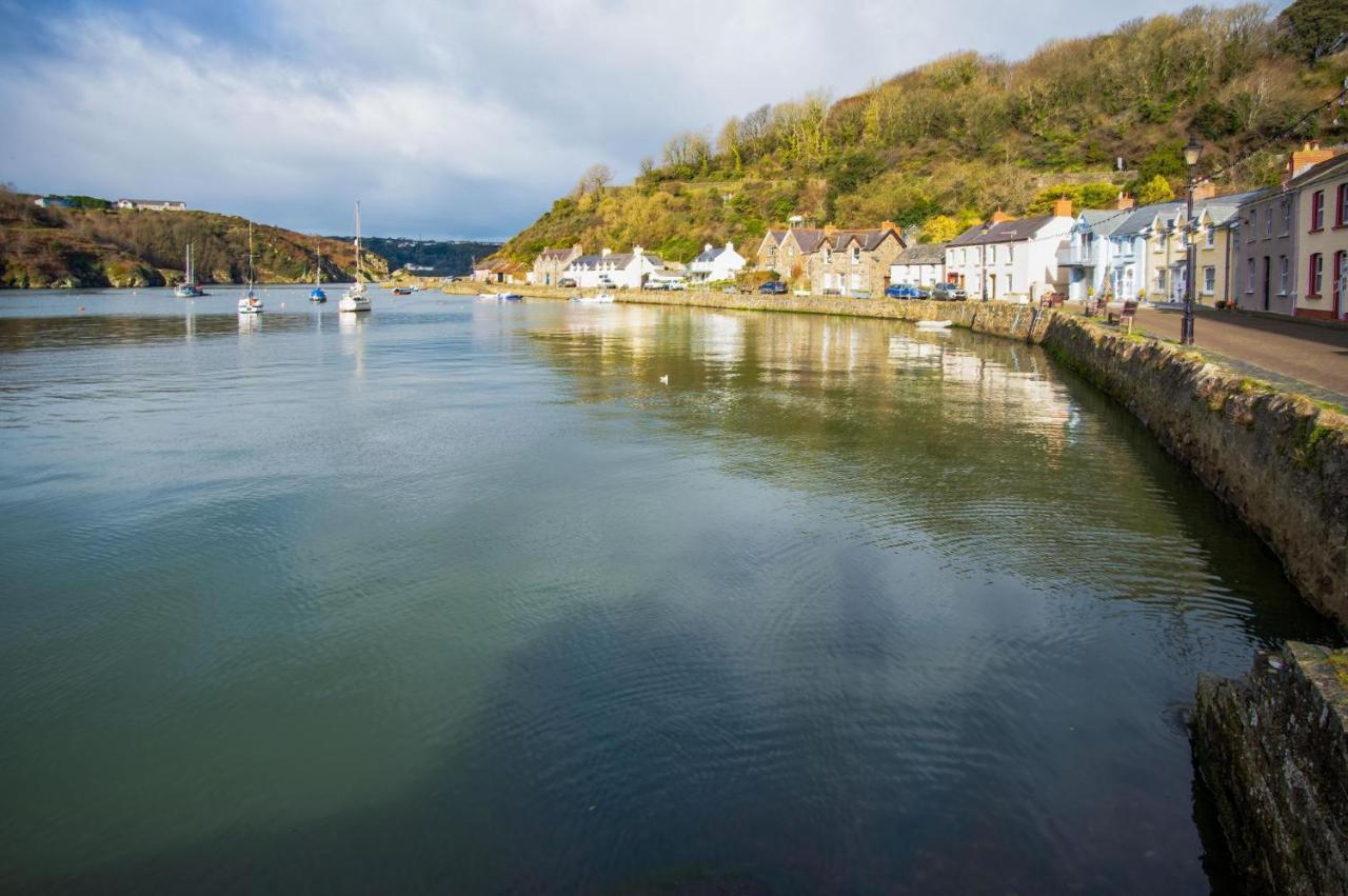 Llais Afon - 3 Bedroom Holiday Home - Fishguard Buitenkant foto
